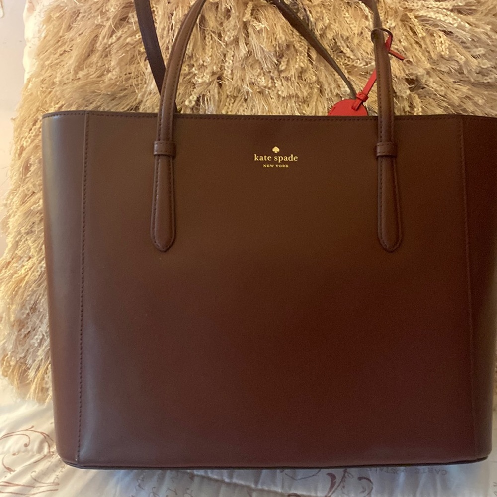 Kate Spade ♠️ tote in Cherrywood